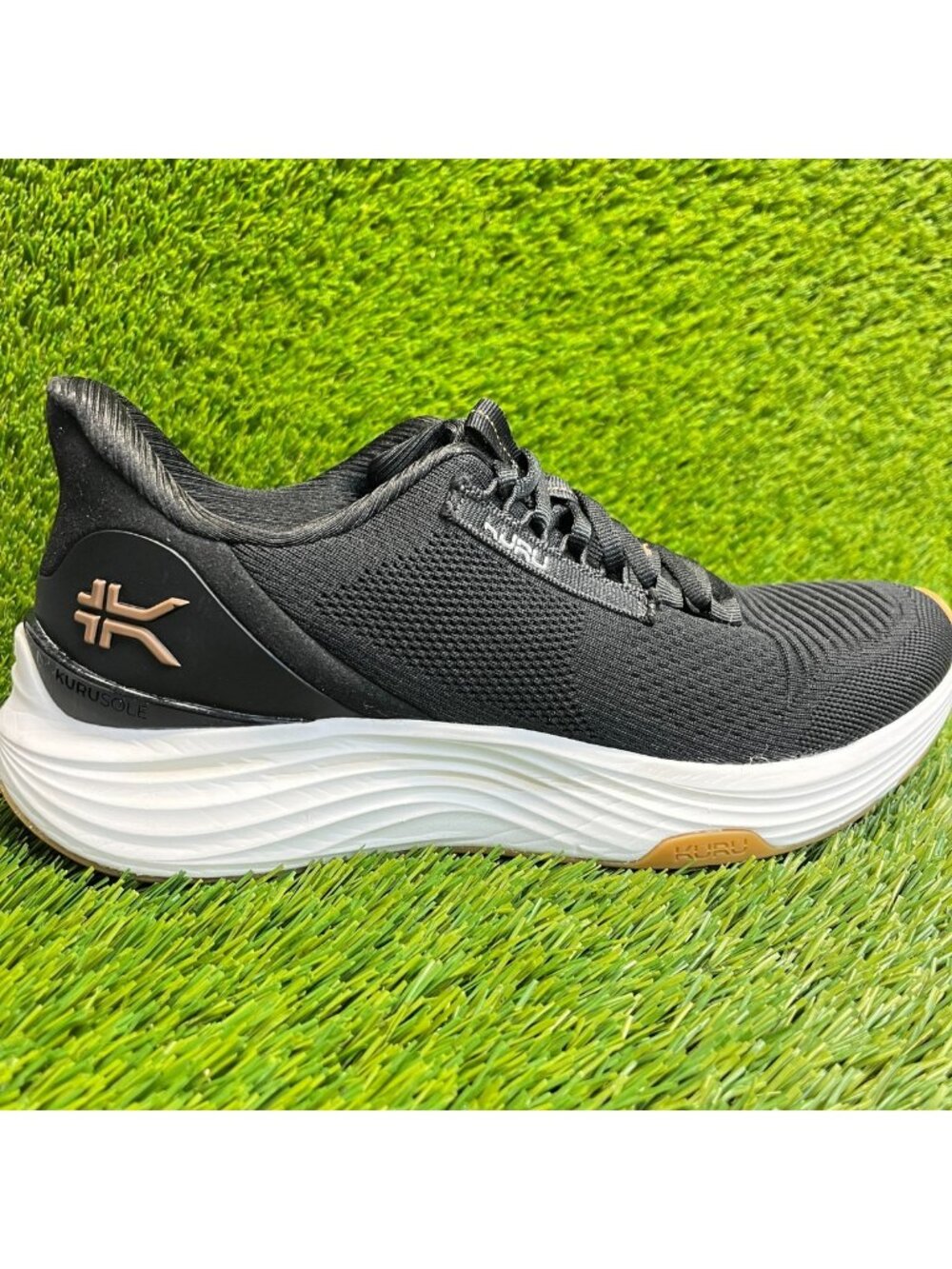 Kuru Atom 2 Womens Size 10 Black White Athletic Running Walking Shoes Sneakers